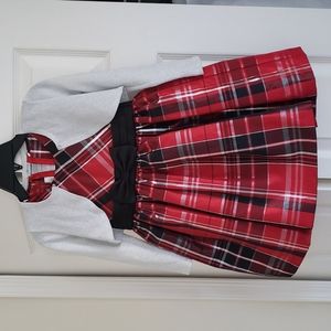 Beautiful holiday dress.